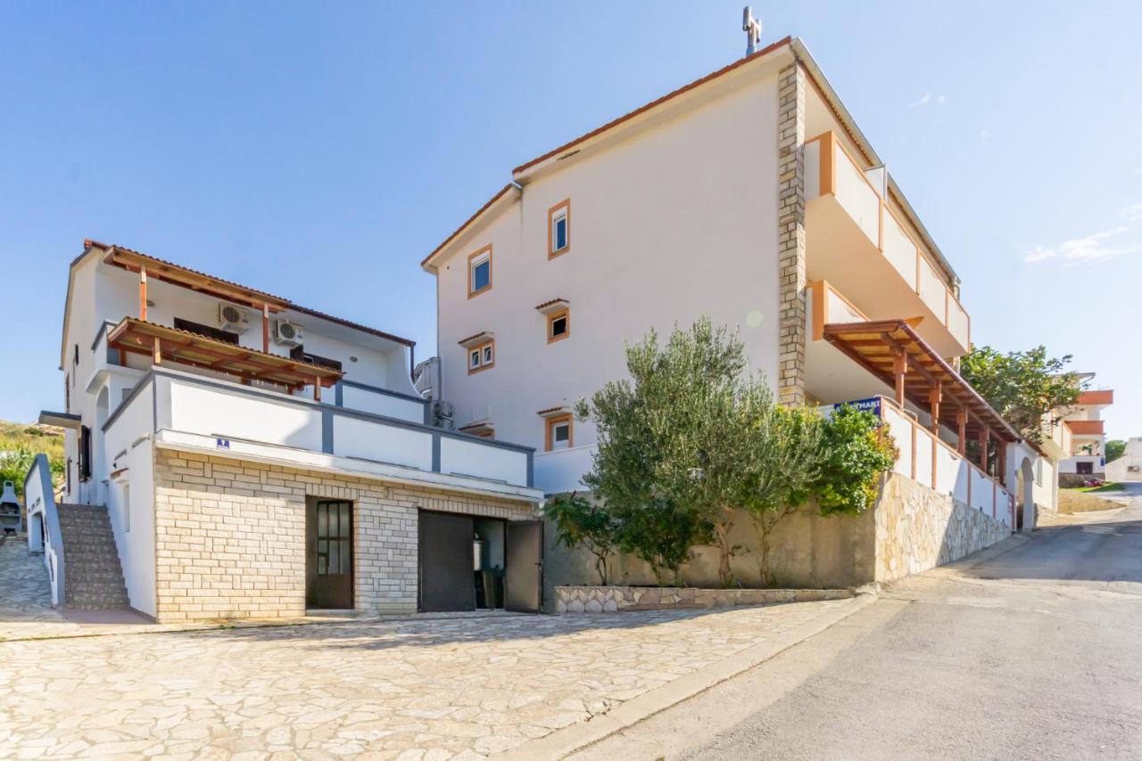 Kob Orog Good Location With Sea Views And Modern Decor Lägenhet Metajna Exteriör bild