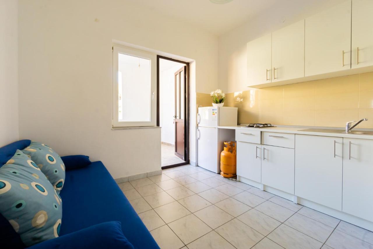 Kob Orog Good Location With Sea Views And Modern Decor Lägenhet Metajna Exteriör bild